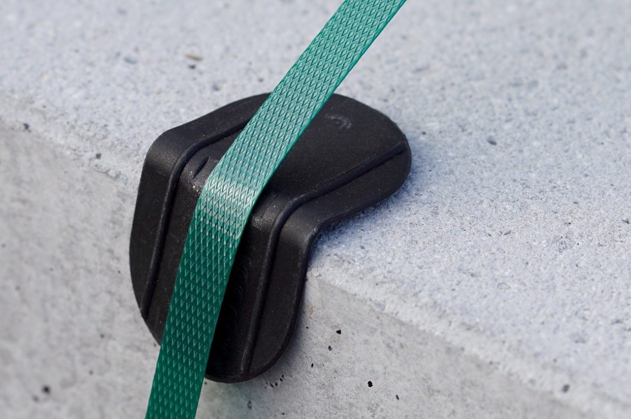 Plastic Edge Protector Furus Packaging Pvt. Ltd.